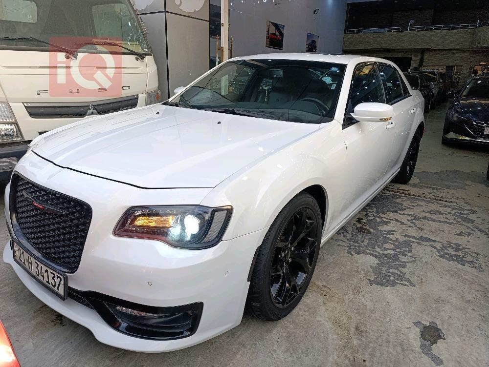 كرايسلر 300